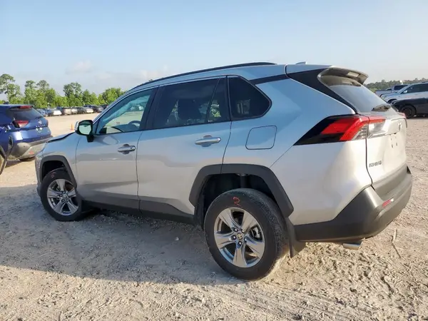 2T3W1RFV3RW337222 2024 TOYOTA RAV 4 - Image 2