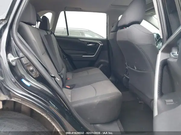 2T3W1RFV4KC012263 2019 TOYOTA RAV 4 - Image 8