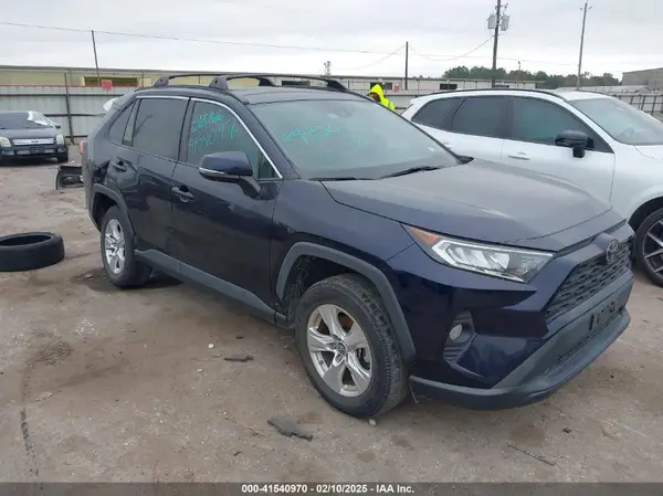 2T3W1RFV4KC021738 2019 TOYOTA RAV 4 - Image 1