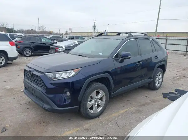 2T3W1RFV4KC021738 2019 TOYOTA RAV 4 - Image 2