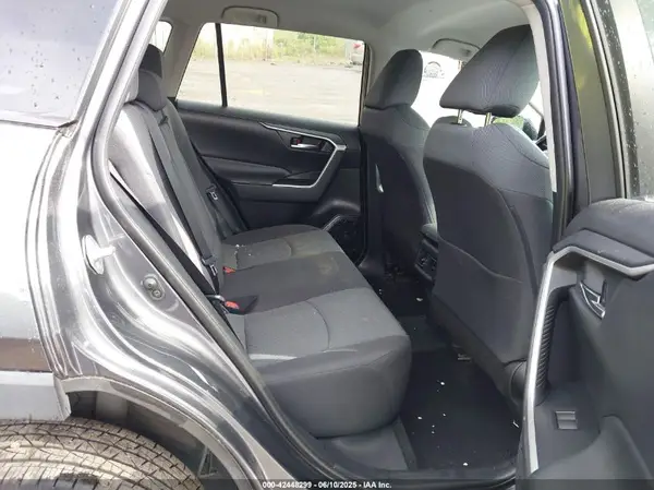2T3W1RFV4LC040257 2020 TOYOTA RAV 4 - Image 8