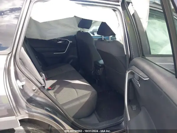 2T3W1RFV4MC123611 2021 TOYOTA RAV 4 - Image 8