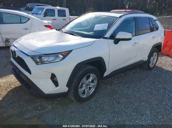 2T3W1RFV4MC140487 2021 TOYOTA RAV 4 - Image 2