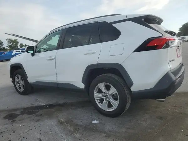 2T3W1RFV4MW112493 2021 TOYOTA RAV 4 - Image 2