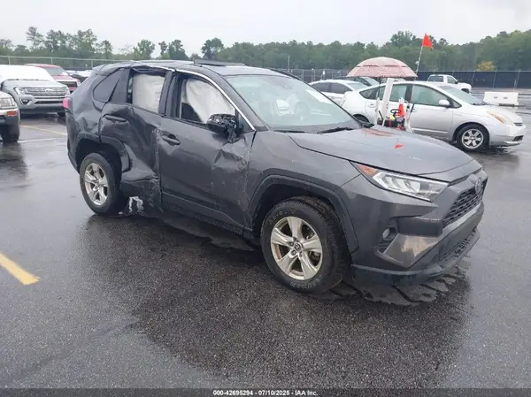 2T3W1RFV4MW143730 2021 TOYOTA RAV 4 - Image 1