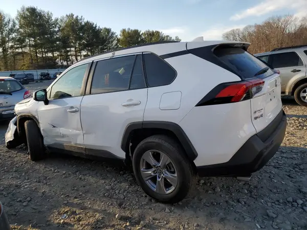 2T3W1RFV4NC182689 2022 TOYOTA RAV 4 - Image 2
