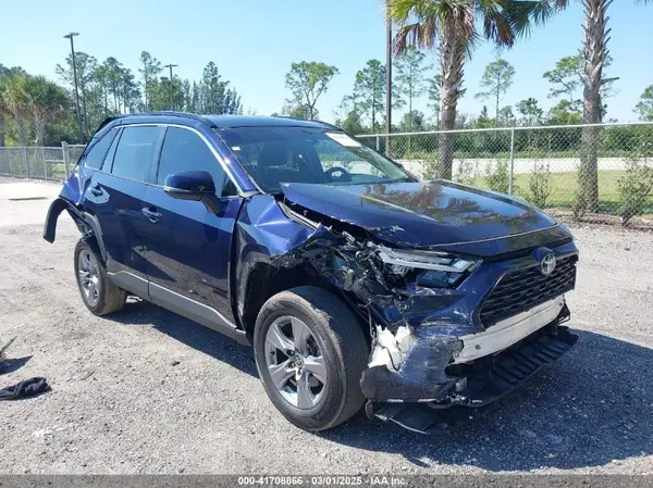2T3W1RFV4NW189687 2022 TOYOTA RAV 4 - Image 1