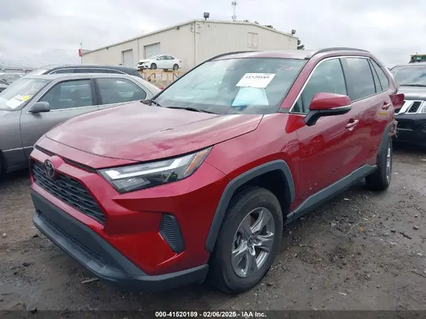 2T3W1RFV4NW190905 2022 TOYOTA RAV 4 - Image 2