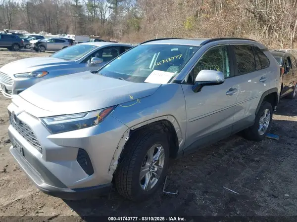 2T3W1RFV4PC218612 2023 TOYOTA RAV 4 - Image 2