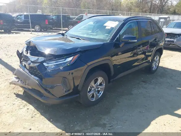 2T3W1RFV4PC237032 2023 TOYOTA RAV 4 - Image 2