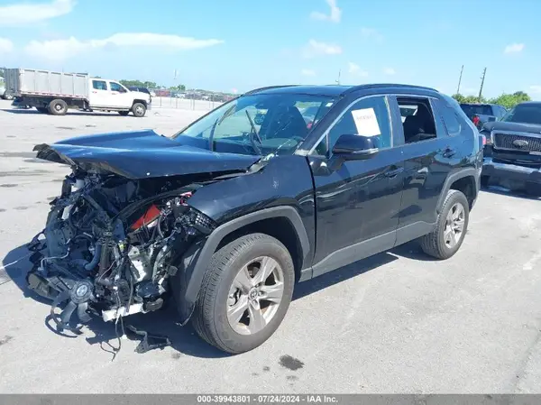 2T3W1RFV4PC237869 2023 TOYOTA RAV 4 - Image 2