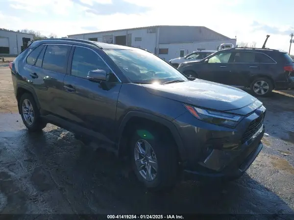 2T3W1RFV4PC238004 2023 TOYOTA RAV 4 - Image 1