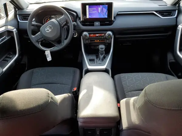 2T3W1RFV4RC256148 2024 TOYOTA RAV 4 - Image 8