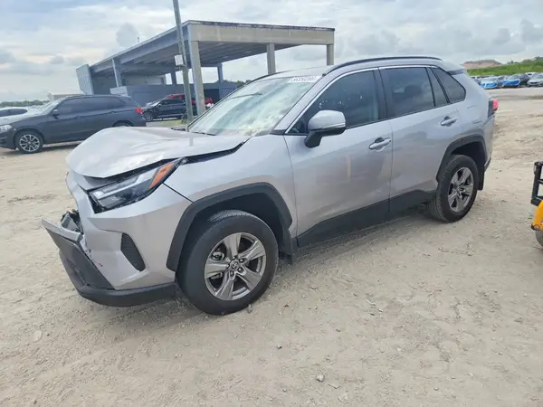 2T3W1RFV4RC281695 2024 TOYOTA RAV 4 - Image 1