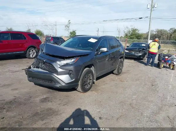 2T3W1RFV4RC292759 2024 TOYOTA RAV 4 - Image 2