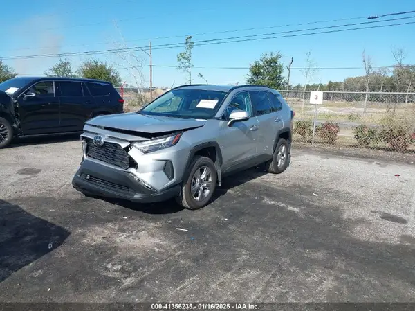 2T3W1RFV4RW343367 2024 TOYOTA RAV 4 - Image 2