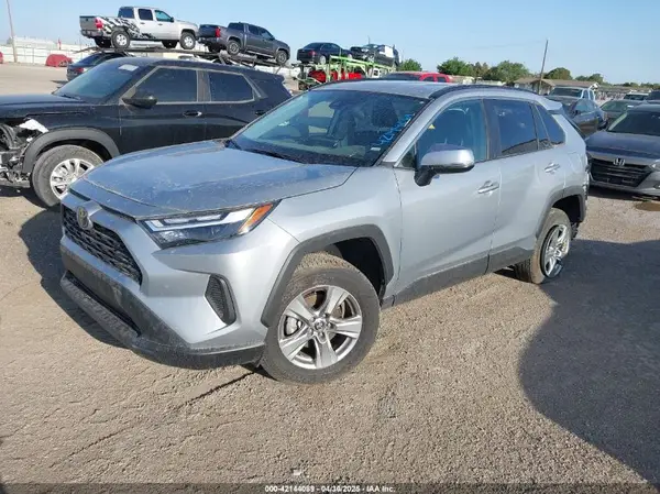 2T3W1RFV4SW368002 2025 TOYOTA RAV 4 - Image 2