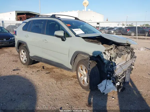 2T3W1RFV5KW046257 2019 TOYOTA RAV 4 - Image 1
