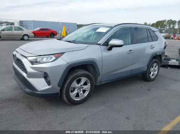 2T3W1RFV5KW057470 2019 TOYOTA RAV 4 - Image 2