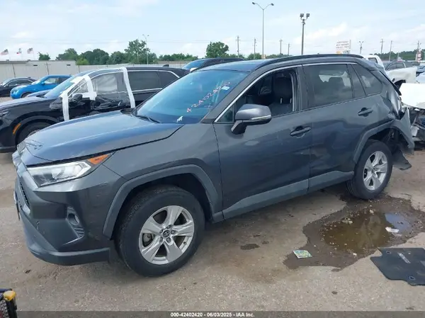 2T3W1RFV5LC061473 2020 TOYOTA RAV 4 - Image 2