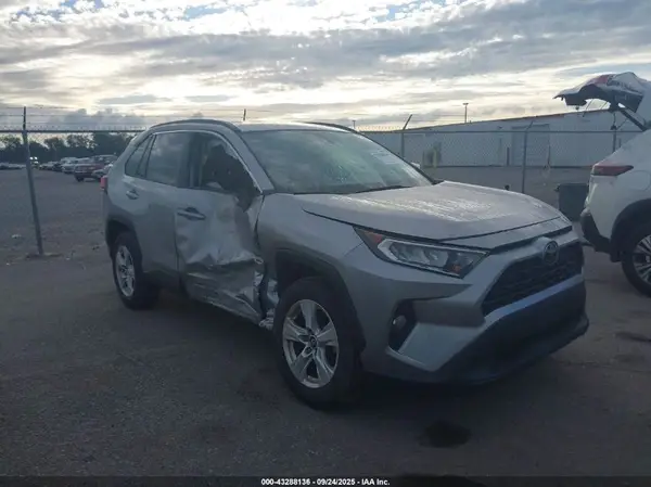 2T3W1RFV5MC089565 2021 TOYOTA RAV 4 - Image 1