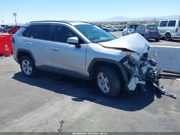 2T3W1RFV5MC097133 2021 TOYOTA RAV 4 - Image 1