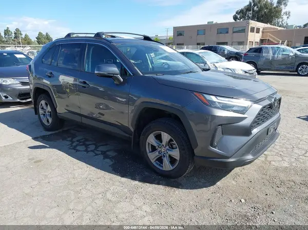 2T3W1RFV5NC182085 2022 TOYOTA RAV 4 - Image 1