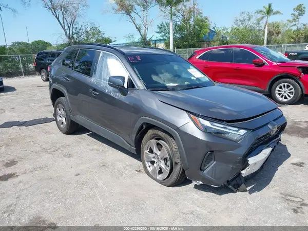 2T3W1RFV5NW202544 2022 TOYOTA RAV 4 - Image 1