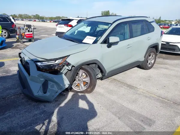 2T3W1RFV5PW278056 2023 TOYOTA RAV 4 - Image 2
