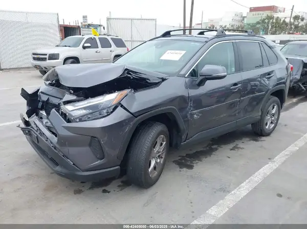 2T3W1RFV5RC262461 2024 TOYOTA RAV 4 - Image 2
