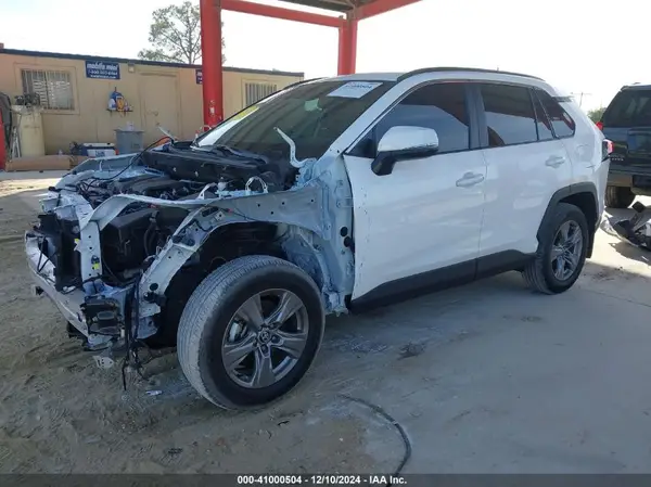 2T3W1RFV5RC286212 2024 TOYOTA RAV 4 - Image 2