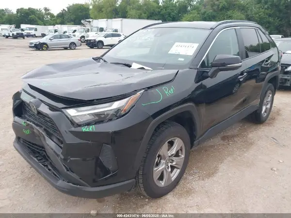 2T3W1RFV5RW323595 2024 TOYOTA RAV 4 - Image 2