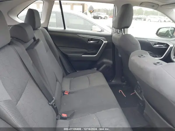 2T3W1RFV6KW002946 2019 TOYOTA RAV 4 - Image 8