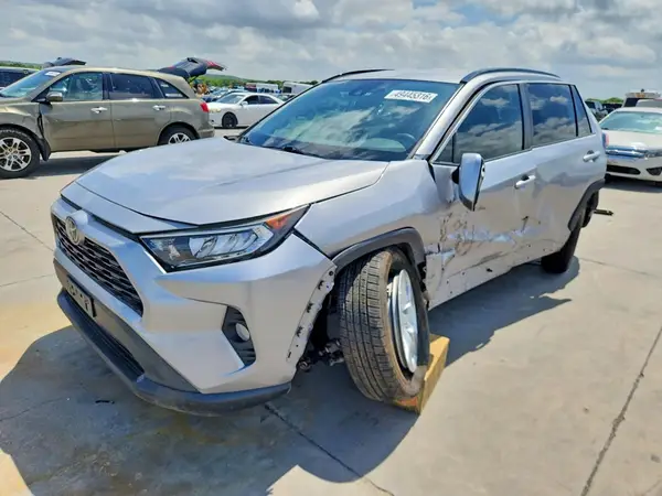 2T3W1RFV6MC097996 2021 TOYOTA RAV 4 - Image 1