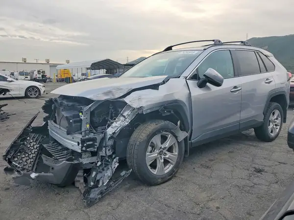 2T3W1RFV6MC147585 2021 TOYOTA RAV 4 - Image 1