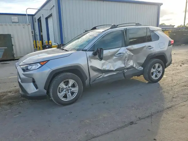2T3W1RFV6MC168887 2021 TOYOTA RAV 4 - Image 1