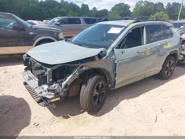 2T3W1RFV6MW122829 2021 TOYOTA RAV 4 - Image 2