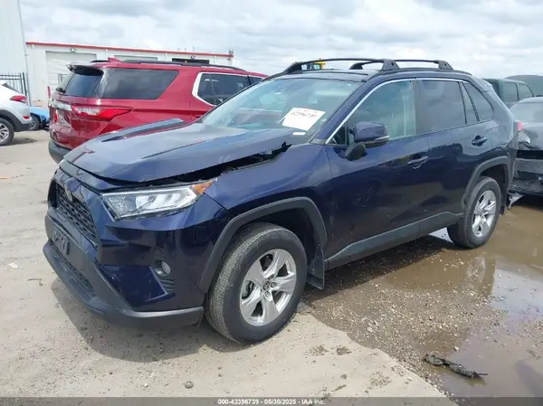 2T3W1RFV6MW127366 2021 TOYOTA RAV 4 - Image 2