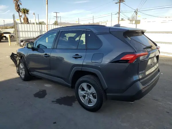 2T3W1RFV6MW127657 2021 TOYOTA RAV 4 - Image 2