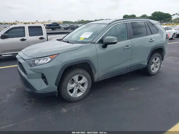 2T3W1RFV6MW148931 2021 TOYOTA RAV 4 - Image 2
