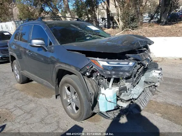 2T3W1RFV6NC200688 2022 TOYOTA RAV 4 - Image 1