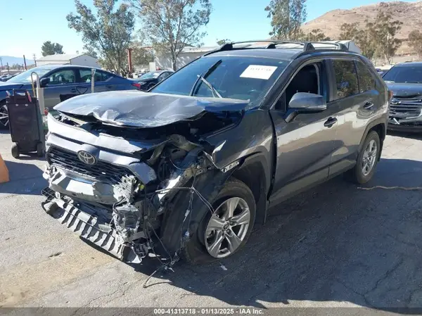 2T3W1RFV6NC200688 2022 TOYOTA RAV 4 - Image 2