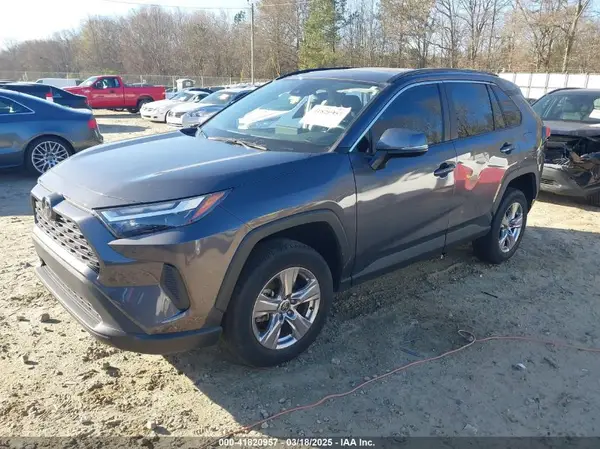 2T3W1RFV6NC209679 2022 TOYOTA RAV 4 - Image 2