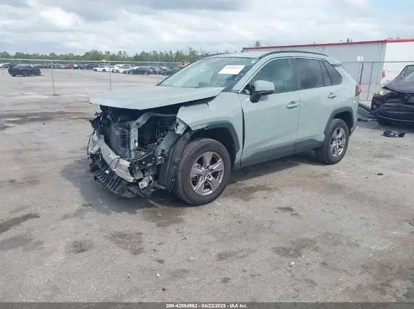 2T3W1RFV6NW202004 2022 TOYOTA RAV 4 - Image 2