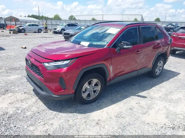 2T3W1RFV6NW227467 2022 TOYOTA RAV 4 - Image 2