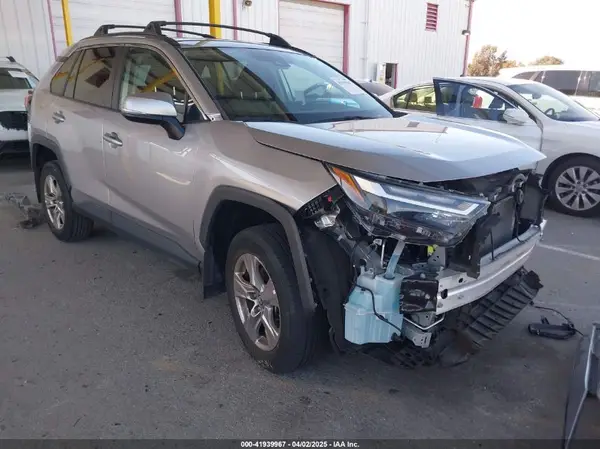 2T3W1RFV6PC220278 2023 TOYOTA RAV 4 - Image 1