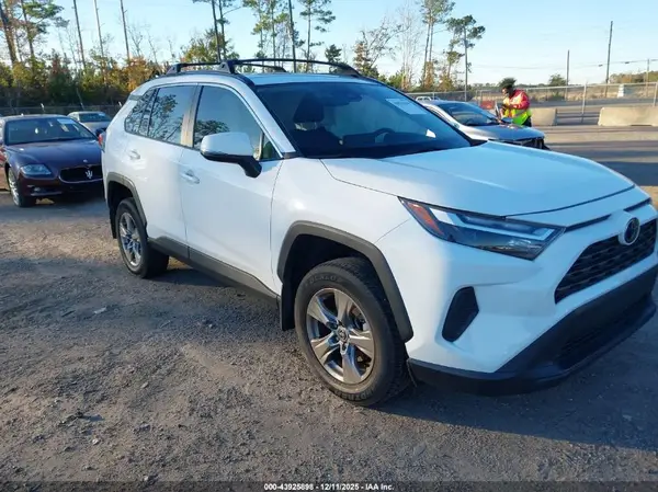 2T3W1RFV6RC262632 2024 TOYOTA RAV 4 - Image 1