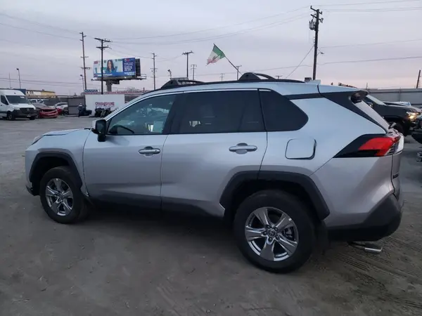 2T3W1RFV6RC275591 2024 TOYOTA RAV 4 - Image 2