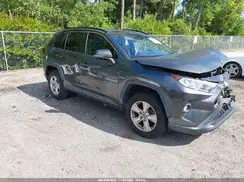 2T3W1RFV7KC012113 2019 TOYOTA RAV 4