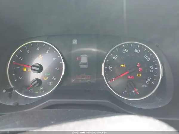 2019 TOYOTA RAV 4 auction photo 7